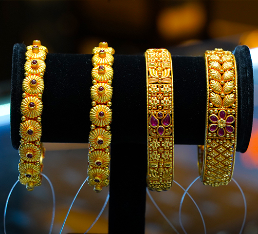 GOLD BANGLE SET 